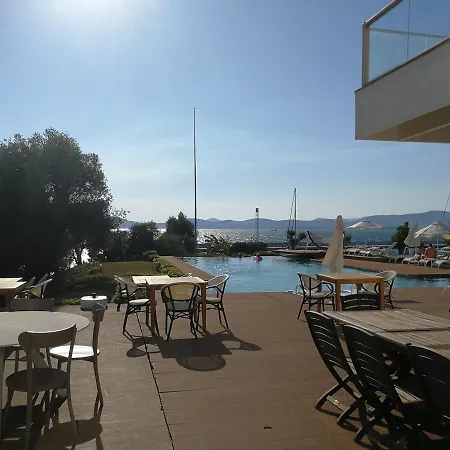 Egesu Marina Guest house