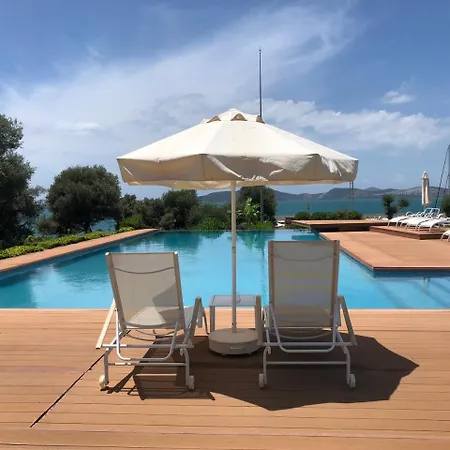 Guest house Egesu Marina 2*